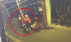 Clip: Đôi nam nữ táo tợn giật điện thoại của dân ngay trong hẻm