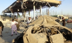 Bạo lực đẫm máu tại Afghanistan khiến gần 380 người thương vong