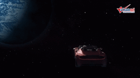 Xe điện Tesla của tỷ phú Elon Musk bay quanh mặt trời được 1,28 tỷ km