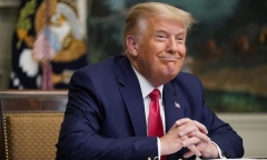 Tỷ lệ ủng hộ cựu Tổng thống Trump bất ngờ tăng sau 8 ngày rời Nhà Trắng