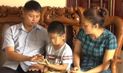 Vụ trao nhầm con ở Ba Vì: Gia đình đề nghị bệnh viện hỗ trợ 300 triệu đồng