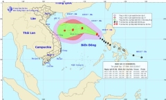 Bão số 13 di chuyển thần tốc, diễn biến phức tạp