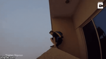 Clip: Nhà hết sữa, người đàn ông