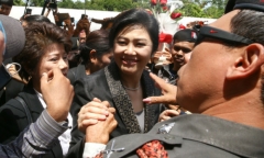 Phó Thủ tướng Thái Lan phủ nhận tin đồn bí mật gặp bà Yingluck ở Anh