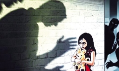 Cha mẹ cần làm gì để trẻ không bị bạo hành và xâm hại tình dục?