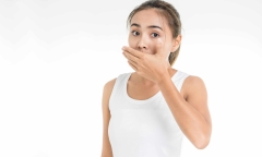 Mất ngủ vì thấy miệng đắng và hôi, mắc bệnh gì?