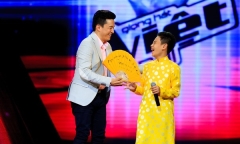 Giọng hát Việt nhí 2014: HLV đấu đá, tranh giành thí sinh gay gắt