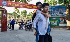 Thiếu 0,25 điểm, giấc mơ vào đại học Y Hà Nội của nam sinh 10 năm cõng bạn đến trường vụt tắt