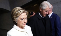 Vợ chồng Hillary, Bill Clinton có thể sớm quay lại chính trường 