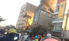 Bắc Ninh: Cháy lớn ở quán karaoke khiến nhiều người hoảng sợ