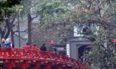 Thời tiết mùng 4 Tết: Hà Nội sáng mưa nhỏ, chiều hửng nắng