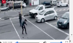 Bạn sẽ không dám vừa đi vừa nhắn tin khi xem video này