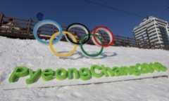 Hy Lạp trao ngọn đuốc Olympic Ban Tổ chức Thế vận hội mùa Đông PyeongChang 2018
