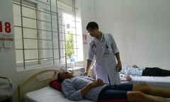 Hà Tĩnh: Bốn người trong gia đình nhập viện cấp cứu do ăn phải nấm độc