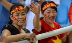 Văn Đức, Trọng Hoàng chi tiền mua vé cho cả nhà đi tiếp lửa đội tuyển Việt Nam