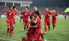 Bán kết AFF Cup 2018 Việt Nam 2 -1 Philippines: Công Phượng, Quang Hải lập công