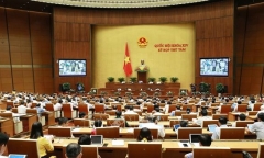Kỳ họp thứ 8, Quốc hội khóa XIV: Đổi mới công tác xây dựng, quản lý đội ngũ cán bộ, công chức, viên chức