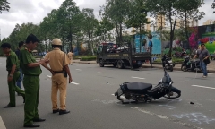 Tin tức tai nạn giao thông mới nhất hôm nay 10/8/2019: Thiếu tá CSGT bị xe vi phạm tông nhập viện