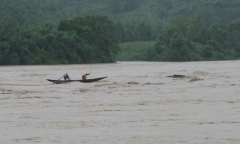 Đường sắt Bắc – Nam bị phong tỏa vì mưa lớn tại Quảng Bình