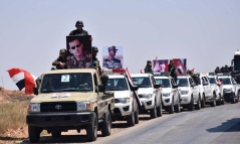 Quân đội Syria rầm rộ đưa xe tăng, vũ khí hạng nặng tới