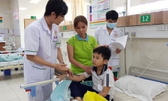 22 học sinh nhập viện nghi ngộ độc thực phẩm sau bữa ăn trưa tại nhà cô giáo