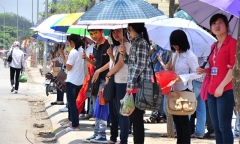 Giữa tháng 2, Bắc Bộ nắng nóng như mùa hè lên tới 34 độ C