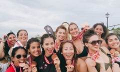 Hé lộ ảnh cưới của Phạm Hương và ông xã doanh nhân