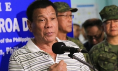 Tổng thống Philippines muốn san phẳng thành phố bị phiến quân thân IS chiếm đóng
