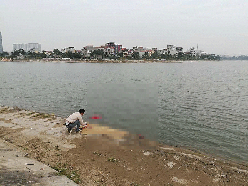 Hà Nội: Phát hiện thi thể người đàn ông nổi trên hồ Định Công