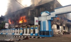 Indonesia: Bạo loạn bùng phát, hơn 250 tù nhân phá tường vượt ngục 