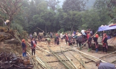 Hà Giang: Bật lửa phát nổ, cả ngôi nhà bùng cháy dữ dội 