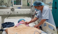 Sự thật bất ngờ sau tin bé 2 tuổi bị nhiễm vi rút lạ phải nằm ở phòng vô trùng