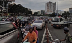 Tin tức tai nạn giao thông mới nhất hôm nay 6/8/2019: Phong tỏa cầu Hàng Xanh vì tai nạn liên hoàn