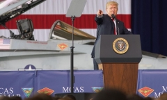 Tổng thống Trump: Mỹ cần thành lập lực lượng chiến đấu vũ trụ