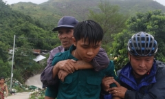 Thủ tướng gửi lời thăm hỏi, chia buồn sâu sắc tới nạn nhân mưa lũ