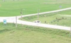 Vụ vây ráp nhóm thanh niên ôm súng cố thủ trên ô tô: Khống chế được 1 trong 2 đối tượng