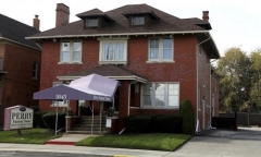 Bàng hoàng phát hiện 63 thi thể trẻ sơ sinh và thai nhi giấu trong nhà tang lễ