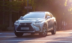 Bảng giá xe Lexus mới nhất tháng 2/2020: “Em út” Lexus NX 300 giá hơn 2,7 tỷ đồng