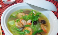 Cách làm món canh mướp nấu tôm nấm siêu ngon