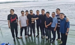 Giữa bê bối ngoại tình, Chủ tịch Taobao vui vẻ đi du lịch cùng Jack Ma
