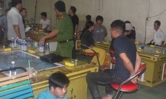 Phá tụ điểm đánh bạc liên tỉnh, thu giữ hàng chục triệu đồng