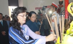 Lãnh đạo TP Hồ Chí Minh dâng hương tưởng niệm Bác Hồ