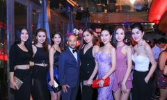 Hoa hậu Huỳnh Thúy Anh diện đầm gợi cảm, đẹp lấn át dàn mỹ nhân tại sự kiện
