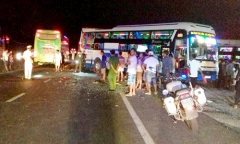 Khánh Hòa: 3 ôtô khách đâm liên hoàn, hai người tử vong