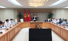 Bảo đảm không biến động về nguồn hàng và giá cả tại các vùng bão lũ