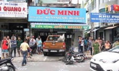 Xe bán tải mất lái gây tai nạn liên hoàn khiến 3 người bị thương