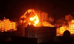 Israel không kích dữ dội Dải Gaza, đáp trả việc bị nã liên tiếp gần 50 quả rocket 