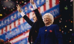 Cựu đệ nhất phu nhân Mỹ Barbara Bush qua đời ở tuổi 92