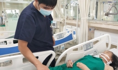 Tự ý dừng uống thuốc, nữ bệnh nhân suy tim bị đột quỵ não