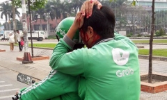 Điều tra vụ tài xế GrabBike nghi bị nhóm xe ôm truyền thống đánh chảy máu đầu